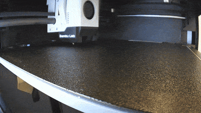 Impresora 3D Bambu Lab en funcionamiento – Drucklab